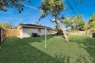 9606 Guest St, Houston, TX 77078 - Photo 38