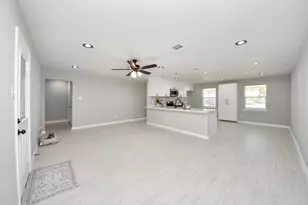 9606 Guest St, Houston, TX 77078 - Photo 12