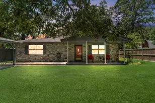 200 Commanche Dr, Onalaska, TX 77360 - Photo 1