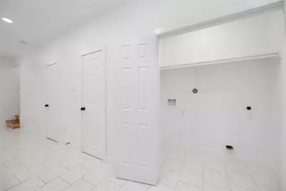 7706 Independence Street #B, Houston, TX 77051 - Photo 8