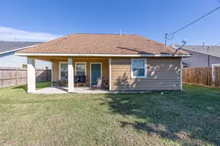 2113 W Gulf St, Baytown, TX 77520 - Photo 16