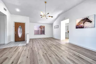 11427 Valarno Dr, Houston, TX 77066 - Photo 8