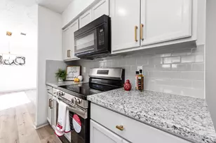11427 Valarno Dr, Houston, TX 77066 - Photo 14