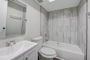2315 Green Knoll Dr, Houston, TX 77067 - Photo 24