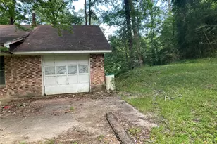 310 Howard, Point Blank, TX 77364 - Photo 4