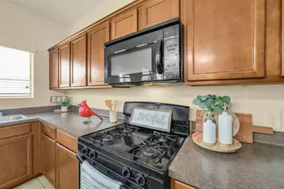 8114 Yaupon View Drive, Cypress, TX 77433 - Photo 12