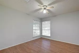 841 Lakeview Dr, Sugar Land, TX 77498 - Photo 12