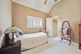 11215 Royce Palms Dr, Houston, TX 77042 - Photo 20