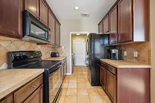 11215 Royce Palms Dr, Houston, TX 77042 - Photo 8