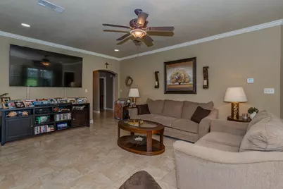 5720 Sunbird Lane, Beaumont, TX 77708 - Photo 4