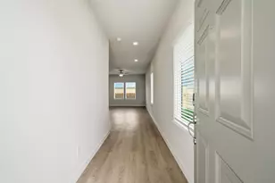 11410 Velvet Fld Dr, Houston, TX 77047 - Photo 4