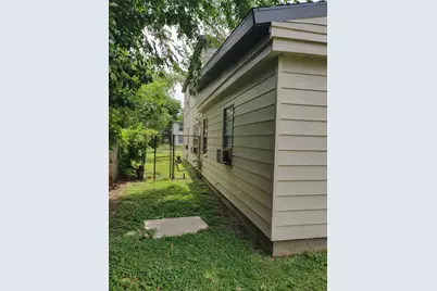 1208 7th Ave Avenue #1, Texas City, TX 77590 - Photo 4