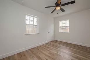 4726 Pease St, Houston, TX 77023 - Photo 30