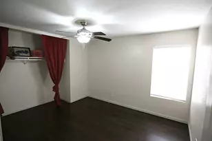 5550 N Braeswood Blvd, Houston, TX 77096 - Photo 12