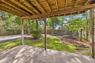 3302 Holly Green Dr, Kingwood, TX 77339 - Photo 6
