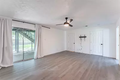414 Dinerstein Street, Webster, TX 77598 - Photo 6