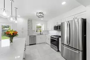2014 Woodcrest Dr, Houston, TX 77018 - Photo 4