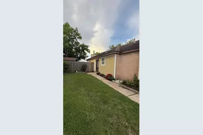 6018 Beaconridge Drive, Houston, TX 77053 - Photo 4