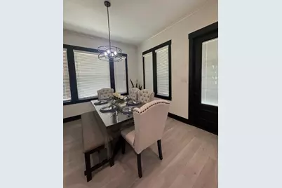 1607 Avenue E, Danbury, TX 77534 - Photo 4