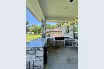 1607 Avenue E, Danbury, TX 77534 - Photo 26