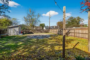 4125 Woodcrest Dr, Bryan, TX 77802 - Photo 20