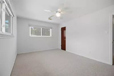 15319 Seahorse Drive, Houston, TX 77062 - Photo 20