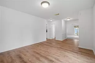 15319 Seahorse Dr, Houston, TX 77062 - Photo 18