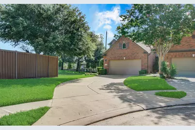 1103 Glenwood Canyon Lane, Houston, TX 77077 - Photo 2