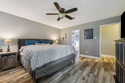 1041 Riverwood Drive, Dickinson, TX 77539 - Photo 14