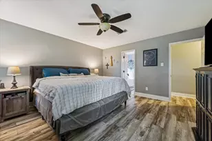 1041 Riverwood Dr, Dickinson, TX 77539 - Photo 14