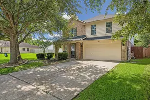 1041 Riverwood Dr, Dickinson, TX 77539 - Photo 1
