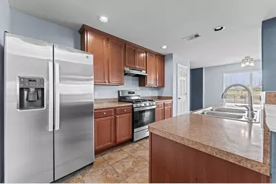 18714 Walden Glen Circle, Humble, TX 77346 - Photo 8