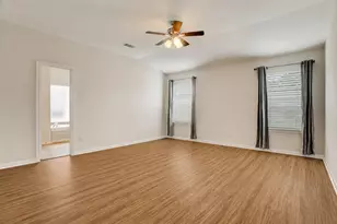 10046 Hillside Bayou Dr, Houston, TX 77080 - Photo 16