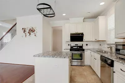 10046 Hillside Bayou Drive, Houston, TX 77080 - Photo 8