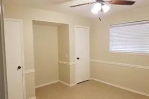 1511 Alderbrook Dr, Sugar Land, TX 77498 - Photo 2