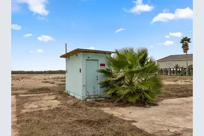 1052 County Road 201, Sargent, TX 77414 - Photo 16