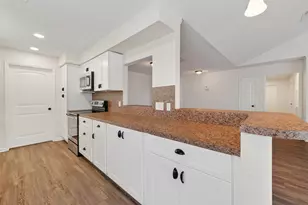 9538 Ravensworth Dr, Houston, TX 77031 - Photo 10