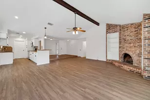 9538 Ravensworth Dr, Houston, TX 77031 - Photo 6