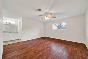 9538 Ravensworth Dr, Houston, TX 77031 - Photo 14