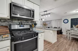 11226 Sageburrow Dr, Houston, TX 77089 - Photo 14