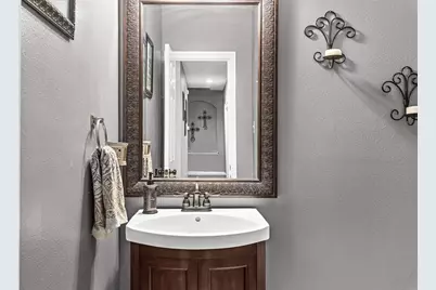 2 Hollow Glen Place, The Woodlands, TX 77385 - Photo 8