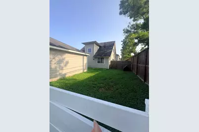 11931 Chanteloup Drive, Houston, TX 77047 - Photo 4
