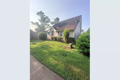 11931 Chanteloup Drive, Houston, TX 77047 - Photo 2