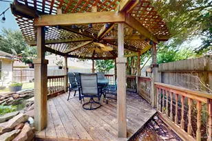 8835 Gas Light Village Dr, Houston, TX 77095 - Photo 42