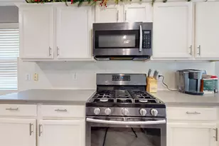 8835 Gas Light Village Dr, Houston, TX 77095 - Photo 16