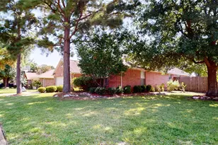 8835 Gas Light Village Dr, Houston, TX 77095 - Photo 4