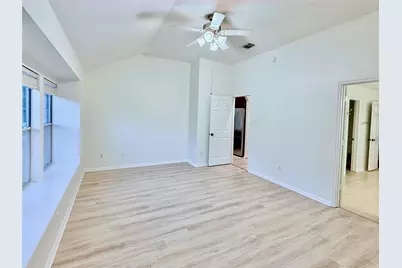 13714 Brighton Park Drive, Houston, TX 77044 - Photo 22