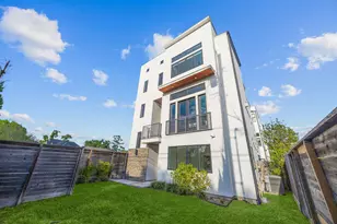 7327 Shadyvilla Pointe Dr, Houston, TX 77055 - Photo 4