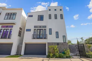 7327 Shadyvilla Pointe Dr, Houston, TX 77055 - Photo 2