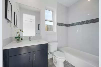 7327 Shadyvilla Pointe Drive, Houston, TX 77055 - Photo 10